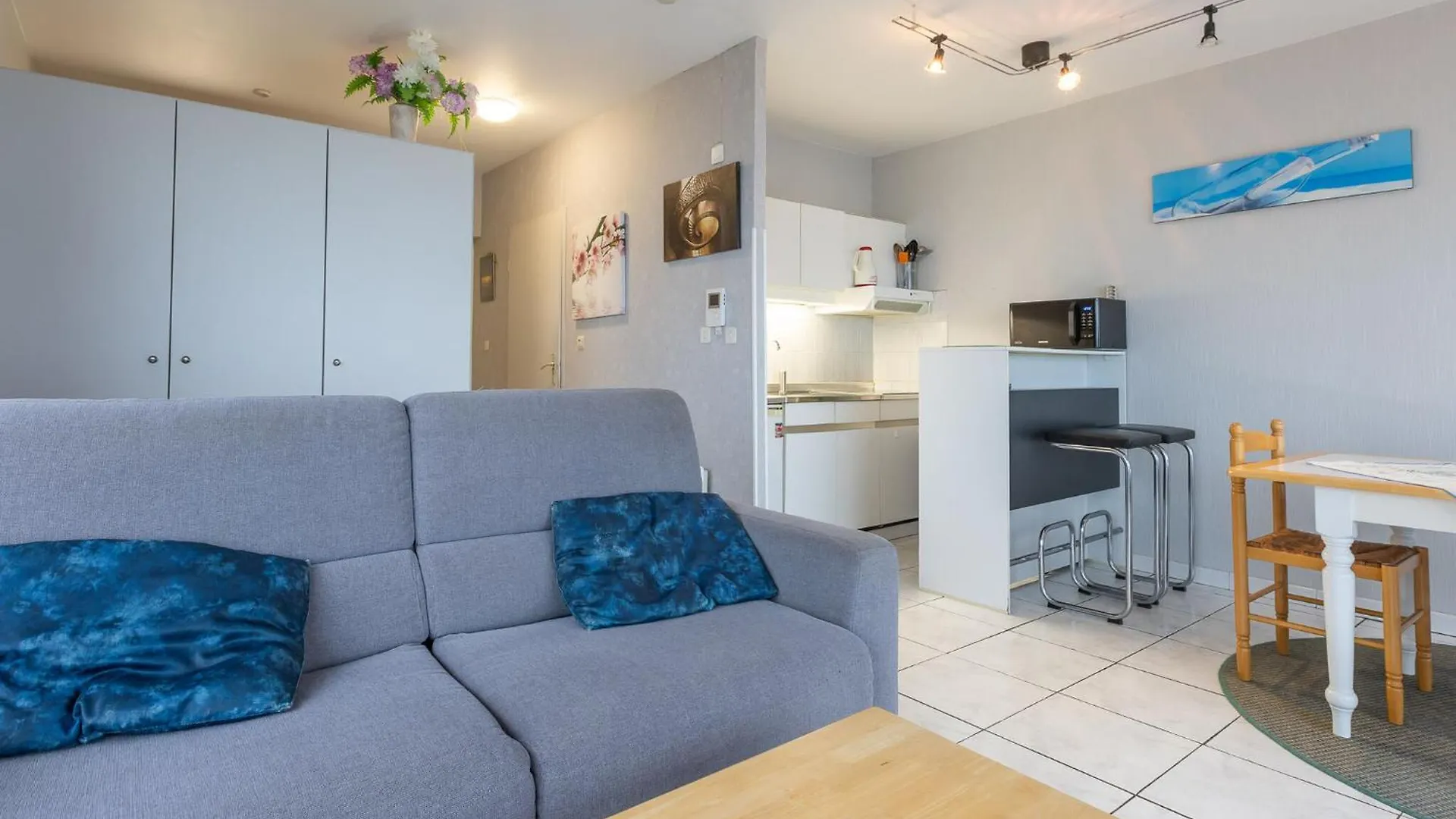 Apartment Corner Studio With Sea-Views Middelkerke Belgium